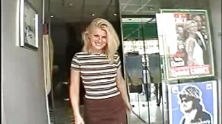 Bir yabancıyla ilk kez seks porno full kadınlar